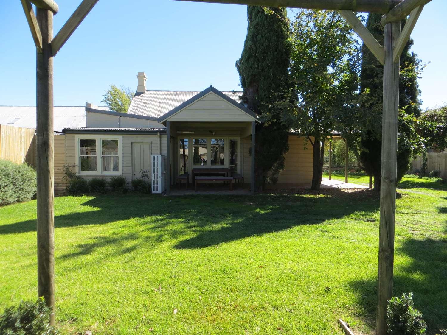Best Western Plus Goulburn Exterior photo